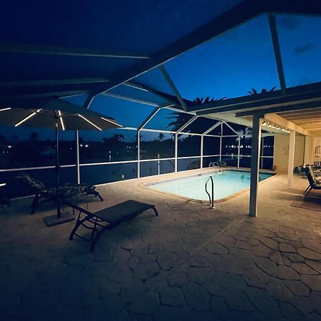 Villa Catalina Isles - Holidays In Paradise Κέιπ Κόραλ Εξωτερικό φωτογραφία