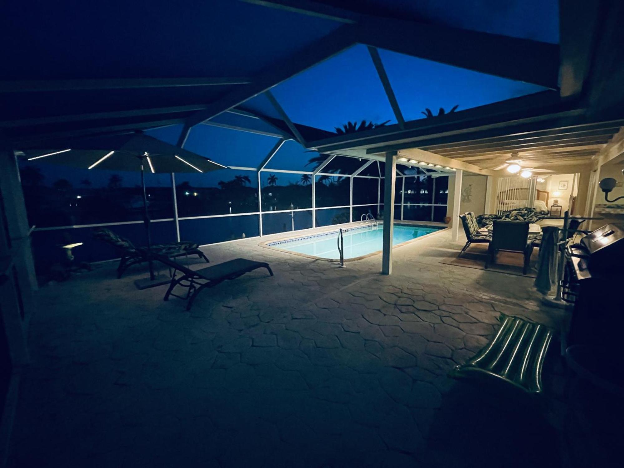 Villa Catalina Isles - Holidays In Paradise Κέιπ Κόραλ Εξωτερικό φωτογραφία
